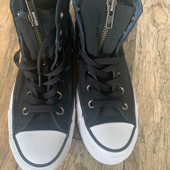 converse chuck taylor socks